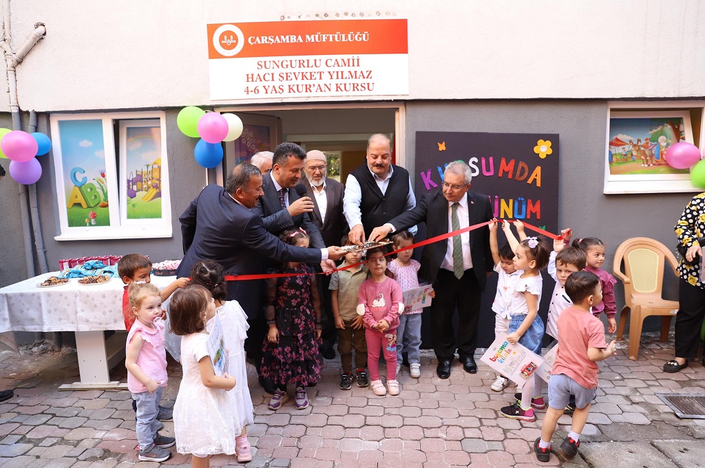  Kaymakamımız Doç. Dr. Şükrü Yıldırım Sungurlu Camii Hacı Şevket Yılmaz 4-6 Yaş arası Kur'an Kursu açılışına katıldı 