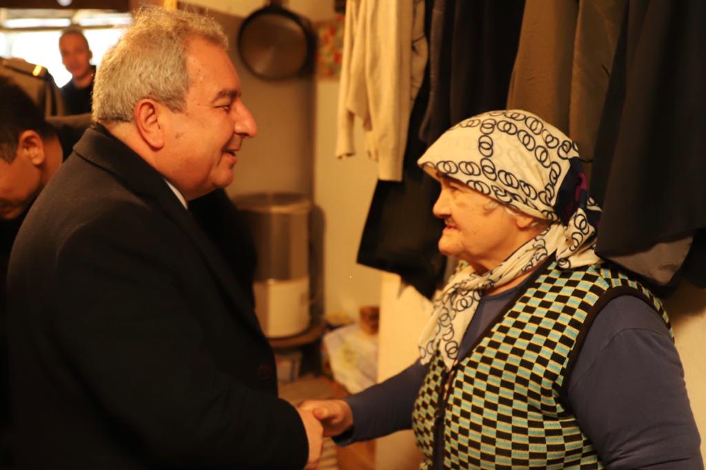 Kaymakamımız Doç. Dr. Şükrü YILDIRIM Şehit Söz P. Er Nurettin UZUN'un ailesini ziyaret etti.